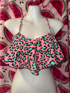🩷🩵 Betsey Johnson Leopard Ruffle Bikini Top